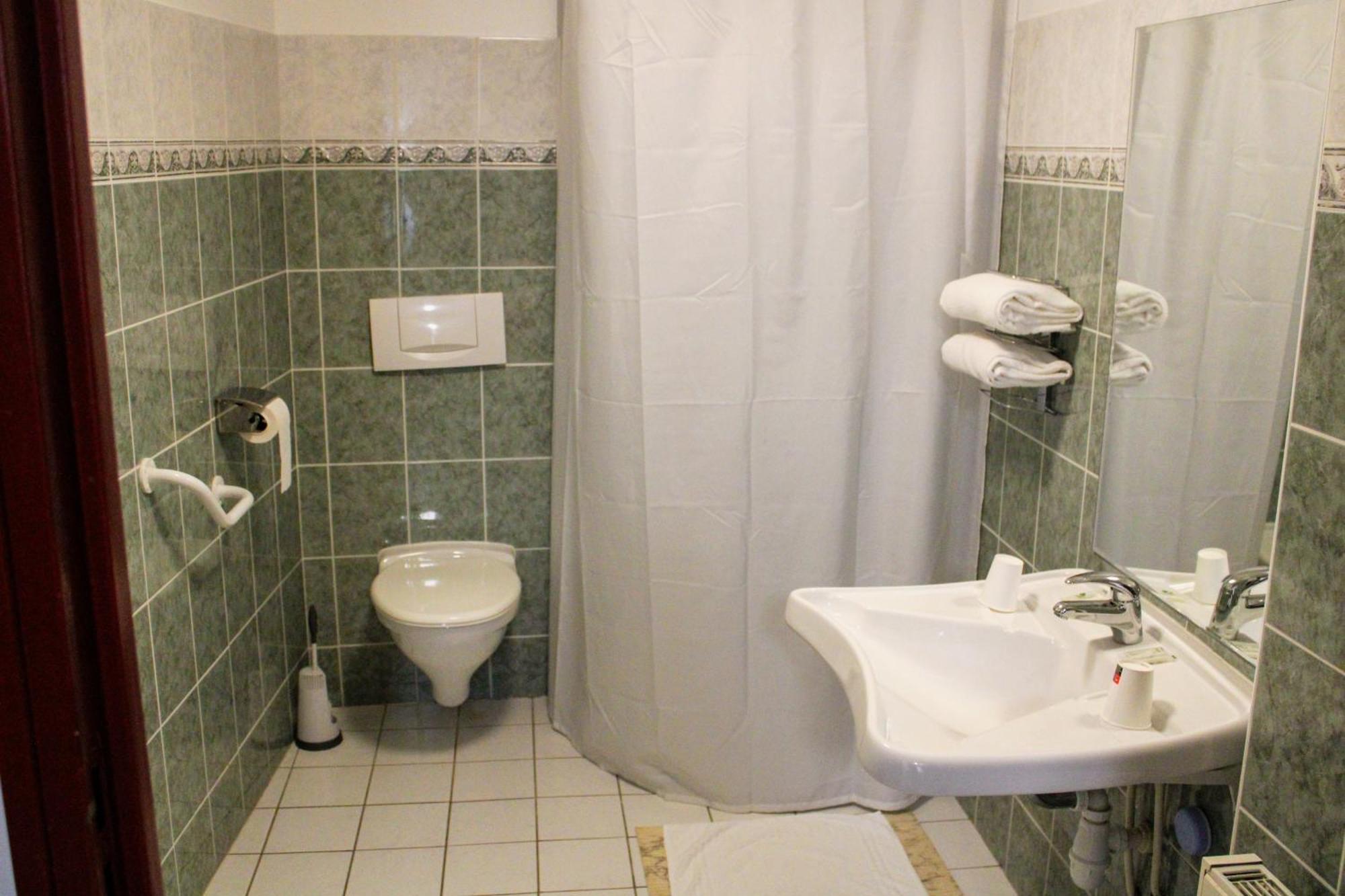 Chambres D'Hotes Du Colvert 포르주레오 외부 사진