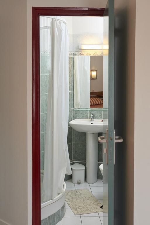 Chambres D'Hotes Du Colvert 포르주레오 외부 사진
