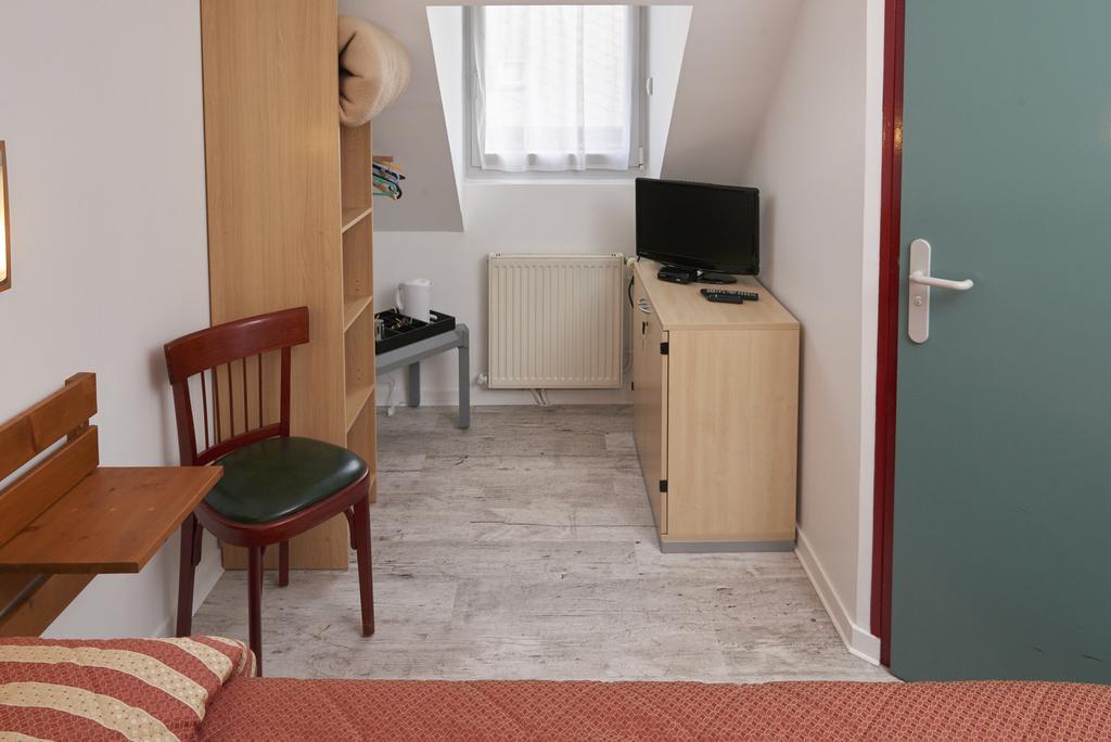 Chambres D'Hotes Du Colvert 포르주레오 외부 사진